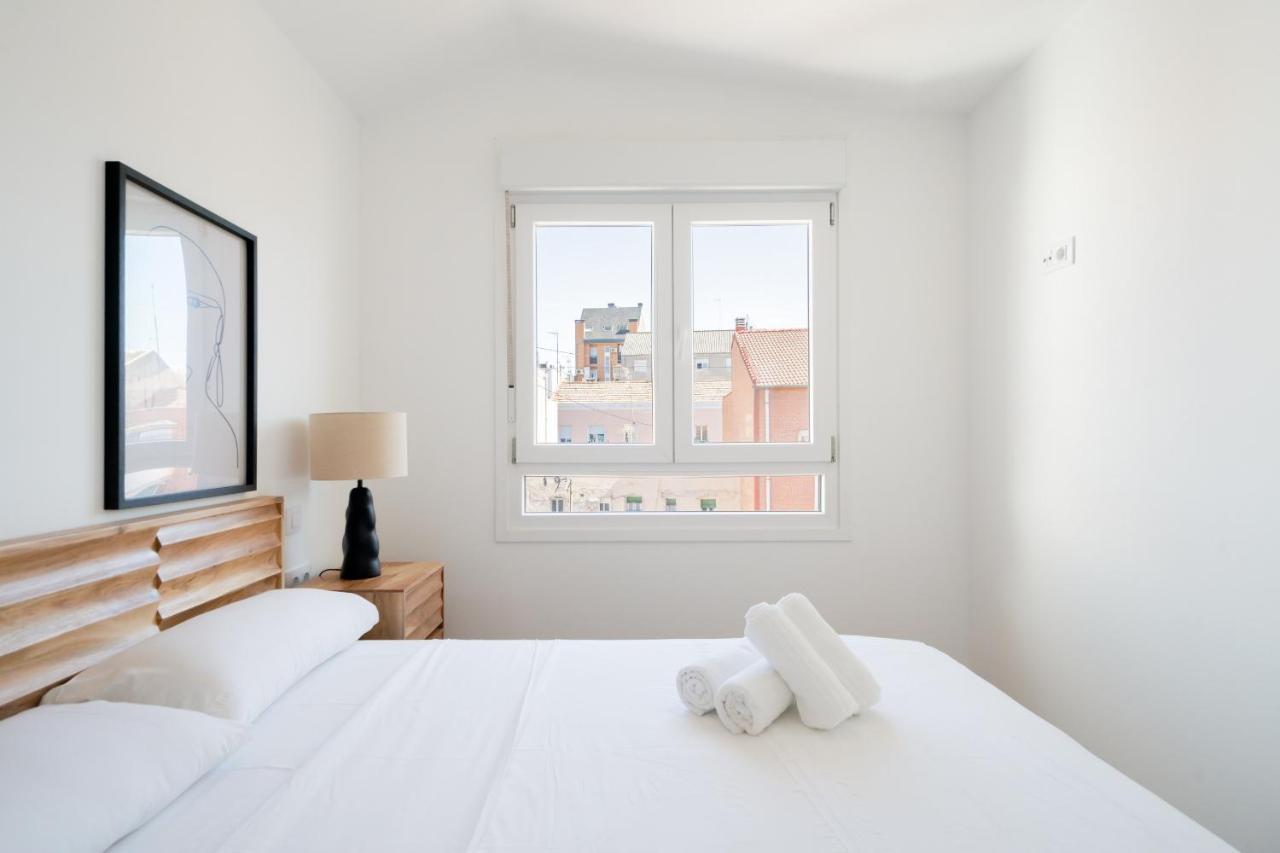 Atico Reformado En Madrid Rio Alquiler Temporal Apartment Екстериор снимка